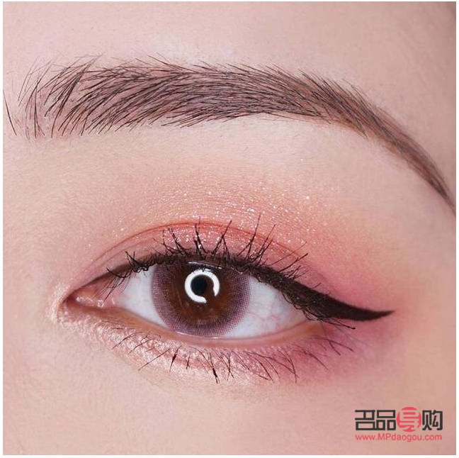 如何畫眼影最簡單最漂亮視頻教學(xué)(如何畫眼影最簡單最漂亮視頻教學(xué)下載)