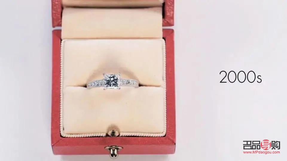 <h3>怎么做簡(jiǎn)單春節(jié)禮物盒</h3>