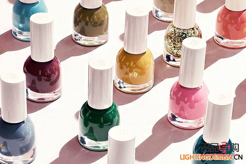 <h3>櫻桃彩妝怎么畫</h3>