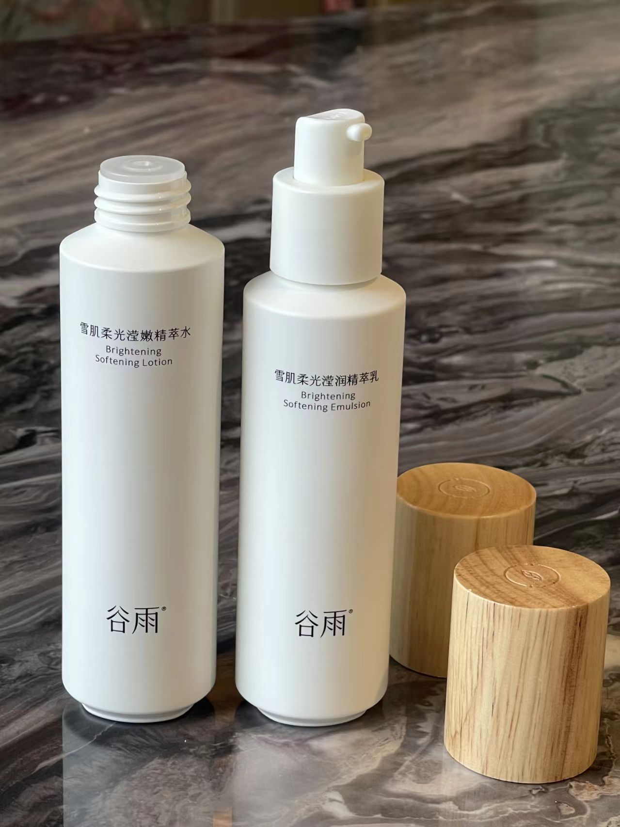 適合學(xué)生黨的去黃水乳有哪些？這份2025實(shí)測榜單告訴你