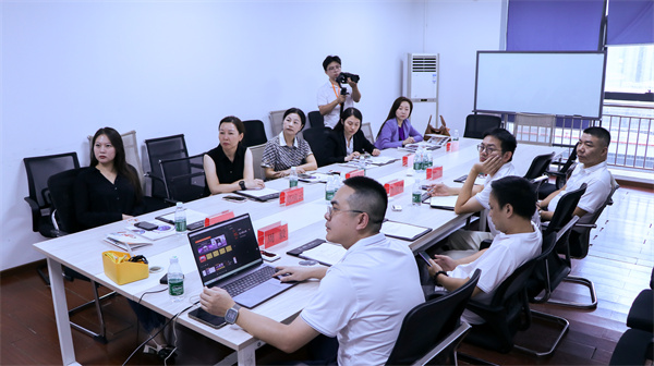 創(chuàng)新無(wú)界，韌性生長(zhǎng)！德勤評(píng)審團(tuán)來(lái)訪(fǎng)新訊集團(tuán)實(shí)地考察，共話(huà)高科技成長(zhǎng)新范式