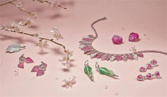 鴿子蛋30克拉鉆戒(鴿子蛋鉆戒多少克拉)