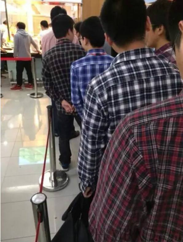 格子襯衫怎么搭配外套