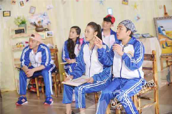 學(xué)生裝品牌折扣店加盟