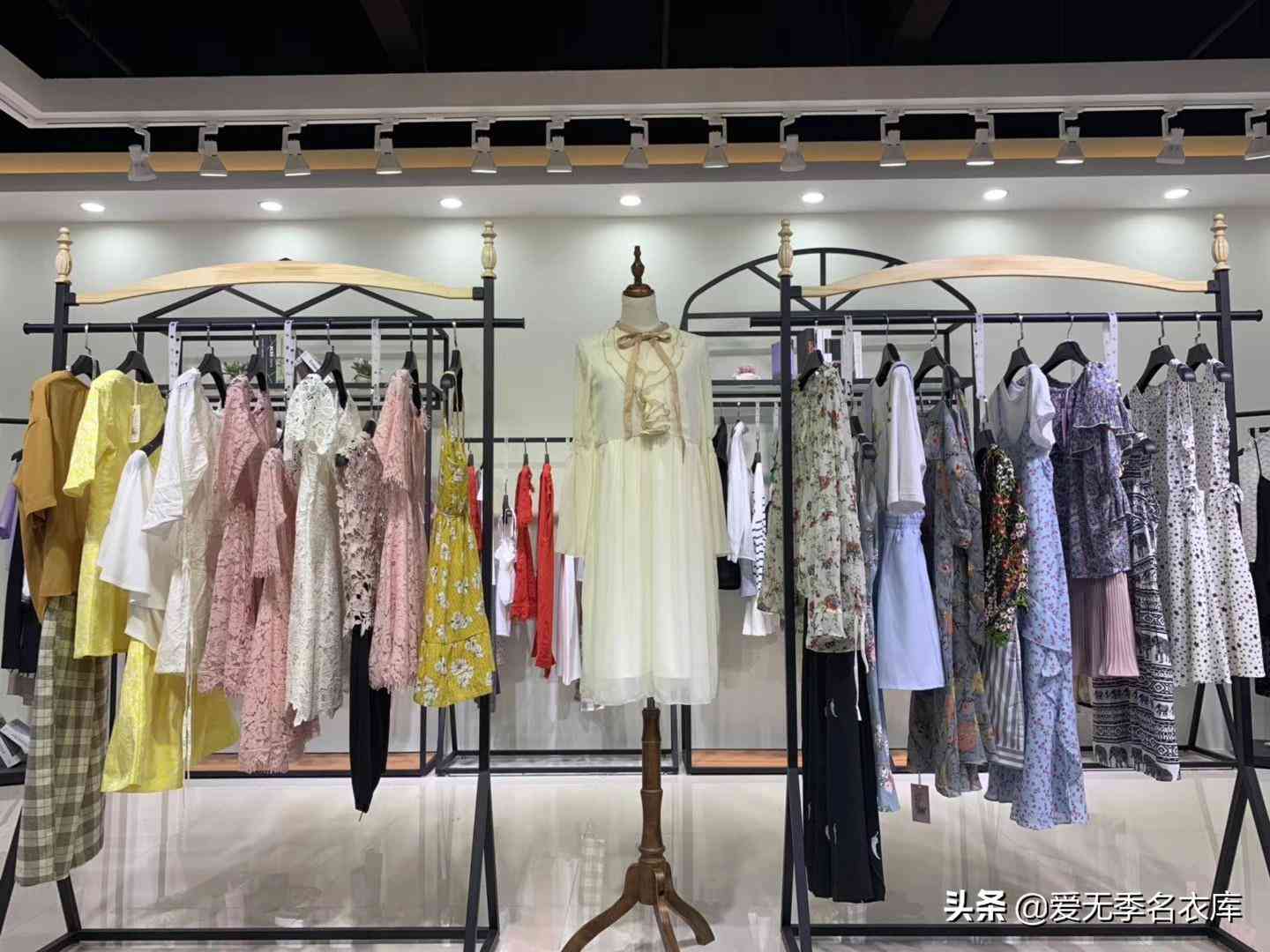 自己開個服裝店要怎么經(jīng)營