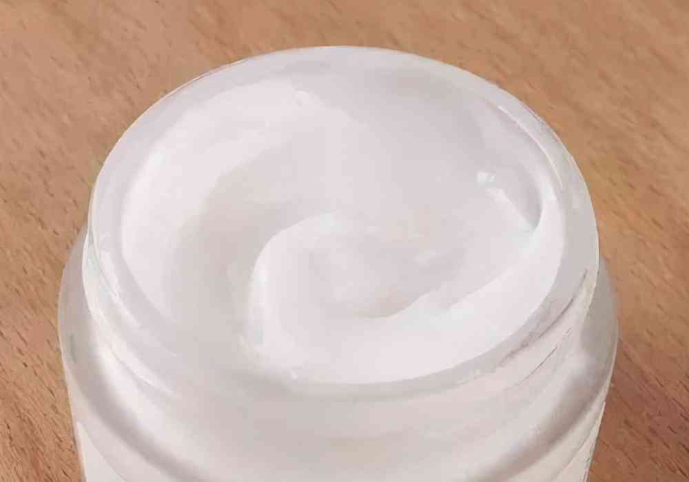 化妝品蓋子裂開怎么辦(化妝品蓋子裂開怎么辦視頻)