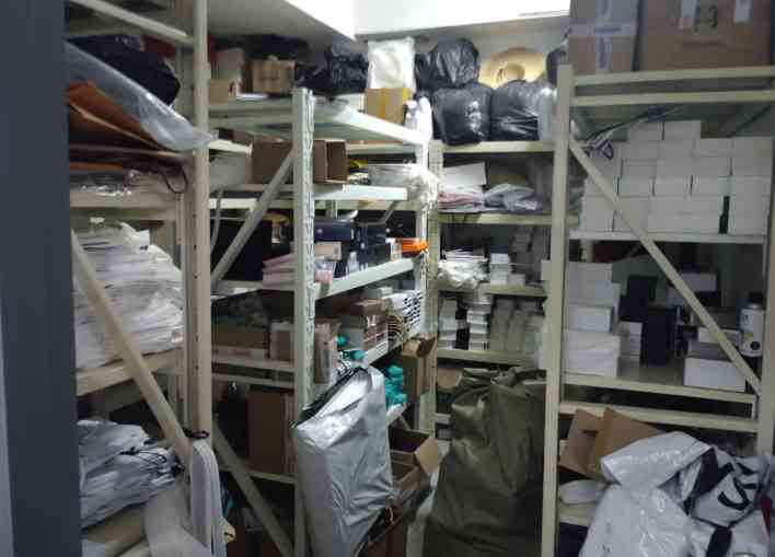 香奈兒化妝品瑕疵多嗎圖片(香奈兒化妝品瑕疵多嗎圖片真實(shí))