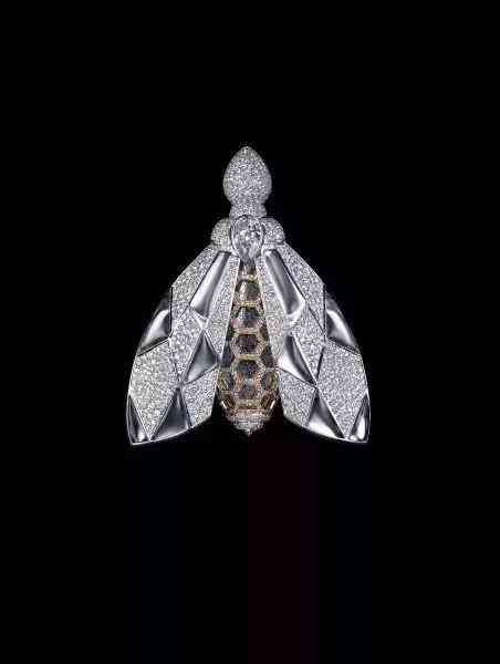 雪膚嬌蘭化妝品多少錢(雪膚嬌蘭化妝品多少錢一盒)