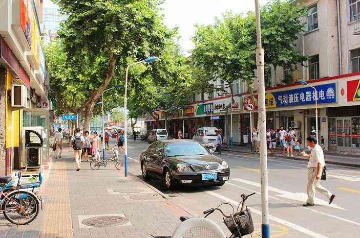 外國(guó)的國(guó)貨化妝品品牌是什么(外國(guó)的國(guó)貨化妝品品牌是什么牌子)