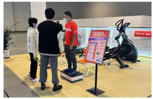 “魔跳”助力上海馬拉松，為馬拉松選手進行賽前提速訓(xùn)練和放松