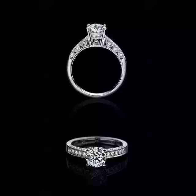 經(jīng)典款鉆石女戒款式