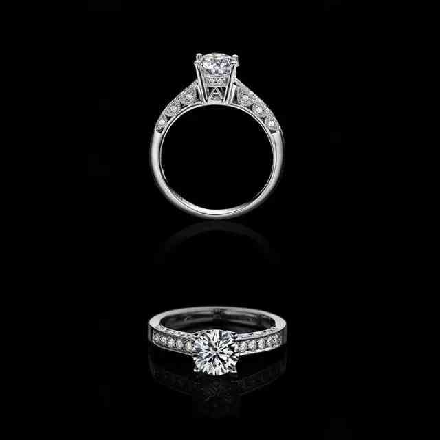 經(jīng)典款鉆石女戒款式