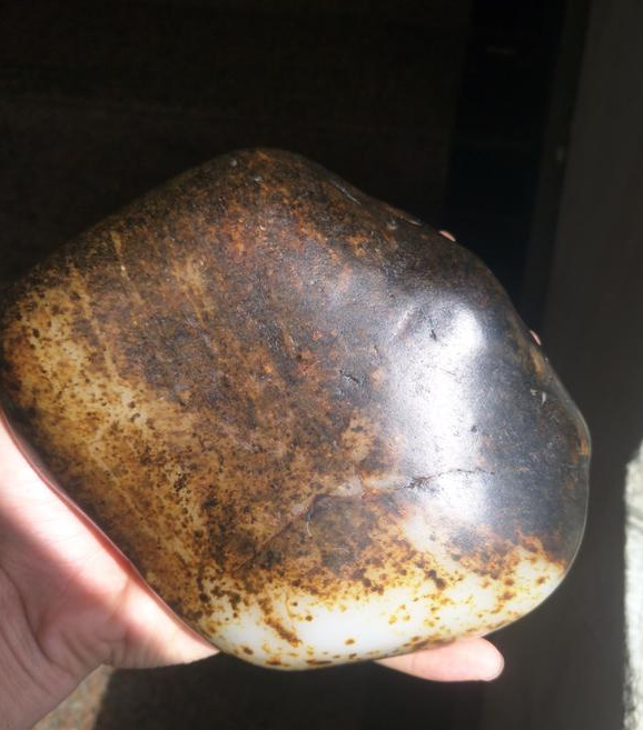 70萬(wàn)一克的羊脂白玉(100萬(wàn)元的羊脂白玉籽料)插圖3