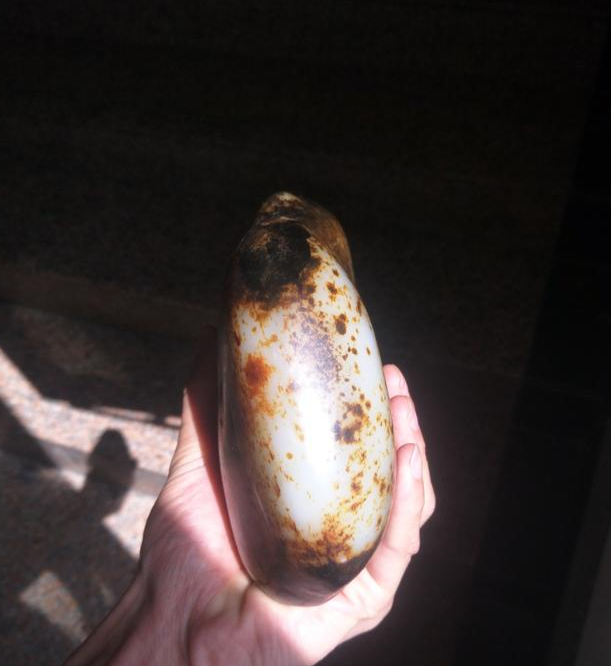 70萬(wàn)一克的羊脂白玉(100萬(wàn)元的羊脂白玉籽料)插圖4