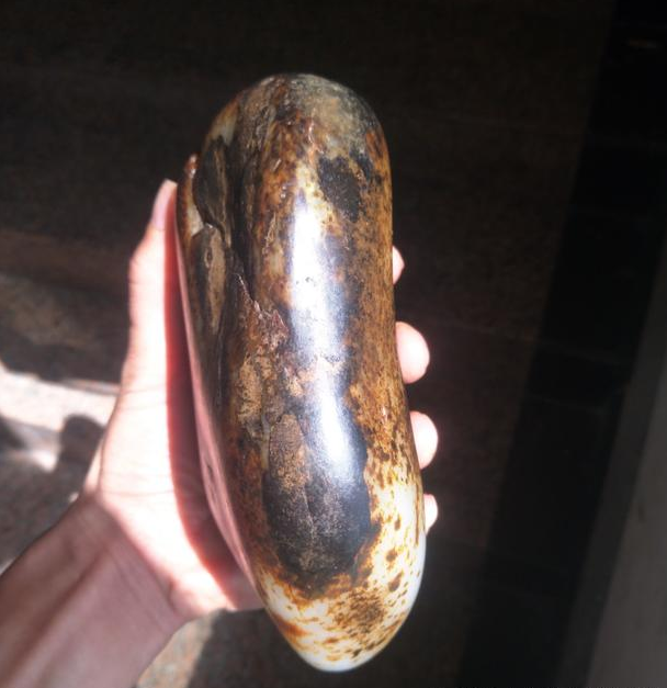 70萬(wàn)一克的羊脂白玉(100萬(wàn)元的羊脂白玉籽料)插圖5