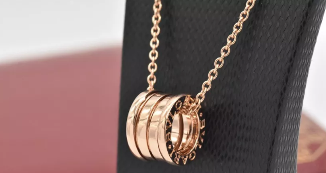 寶格麗項(xiàng)鏈官方價(jià)格(寶格麗項(xiàng)鏈官方價(jià)格有十幾萬的嗎)插圖13