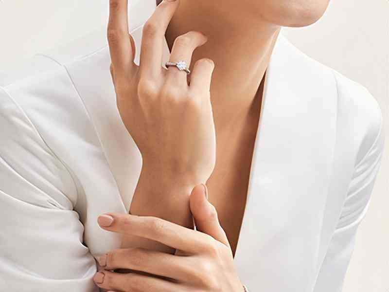 鉑金婚戒一對一般多少錢(鉑金婚戒一對一般多少錢合適)