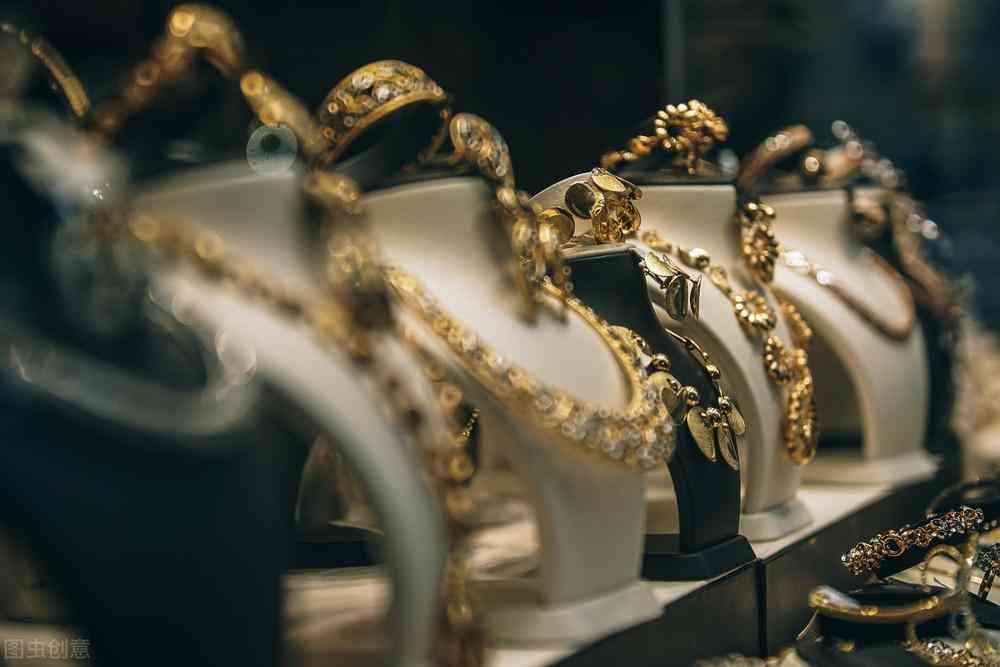 一條白金項(xiàng)鏈1000夠嗎(2000能買一條金項(xiàng)鏈嗎)