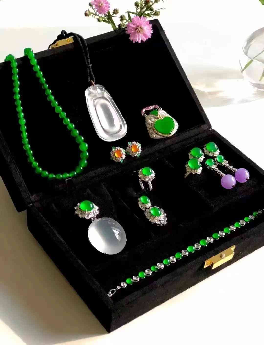 各種項(xiàng)鏈的寓意(項(xiàng)鏈都有什么寓意)