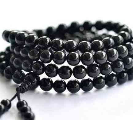 黑曜石戴哪只手(黑曜石戴哪只手合適)