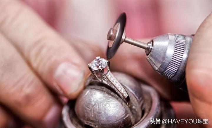 卡地亞三克拉鉆戒多少錢(卡地亞一克拉鉆戒價位)