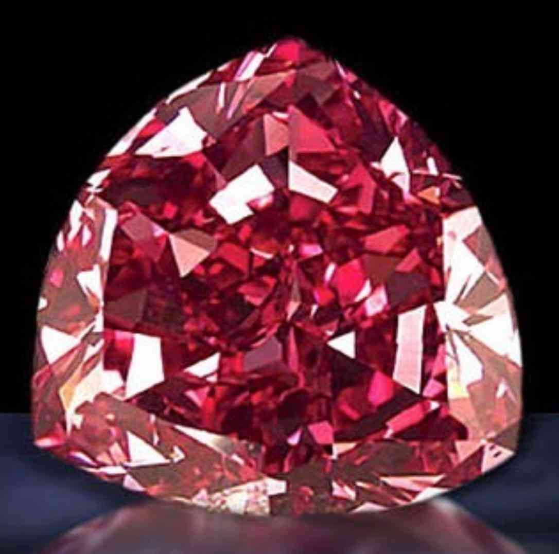 血鉆是什么鉆石(血鉆中的鉆石值多少錢(qián))