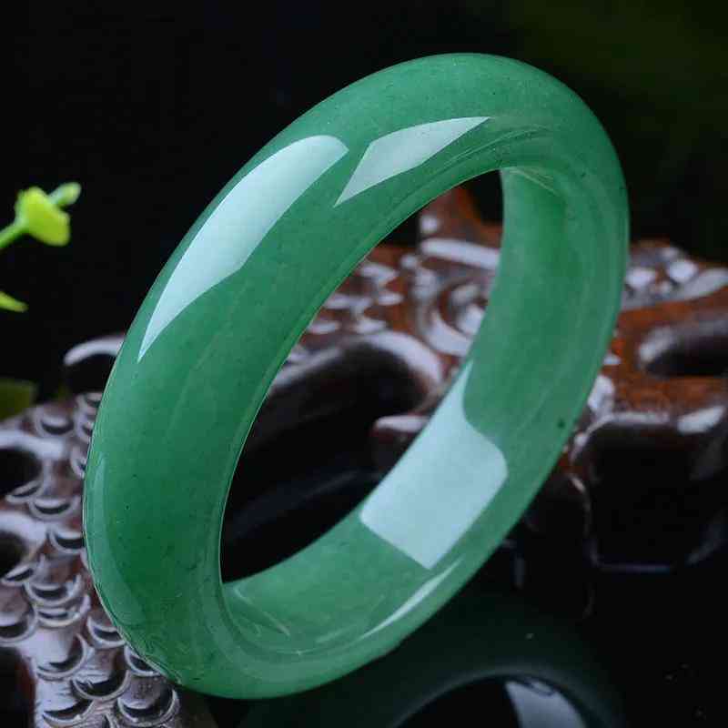 東陵石是玉嗎價(jià)格多少(東陵玉原石多少錢一公斤)