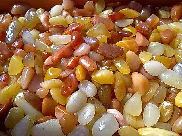 戈壁玉和和田玉的區(qū)別(戈壁玉和戈壁石的區(qū)別)