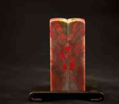 雞血石產(chǎn)地在哪里最好(雞血石哪些地方出產(chǎn))