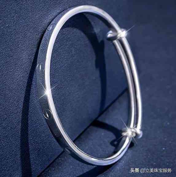 銀手鐲子價格多少錢一克(銀手鐲的價錢多少一克)