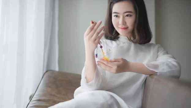 為何帶琥珀的女人不能碰(女人帶琥珀好嗎)