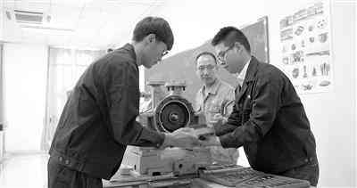 克拉瑪依職業(yè)技術(shù)學(xué)院(克拉瑪依職業(yè)技術(shù)學(xué)院獨(dú)山子校區(qū))