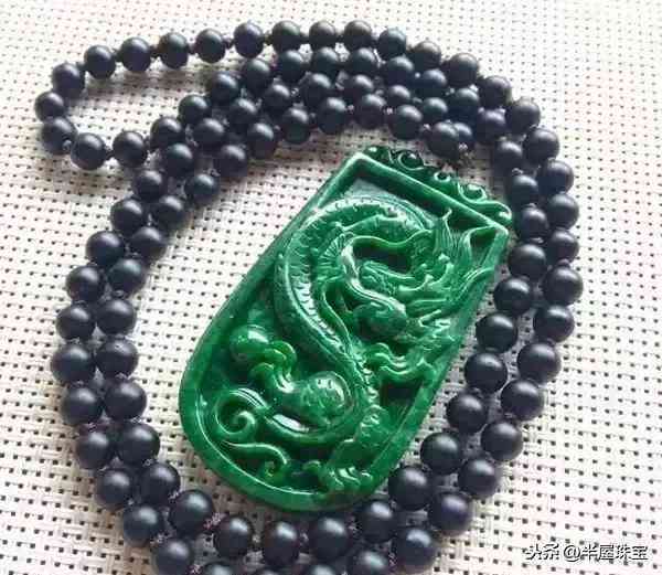 月光石五行屬什么(月光石五行屬什么和白月光一樣嘛)