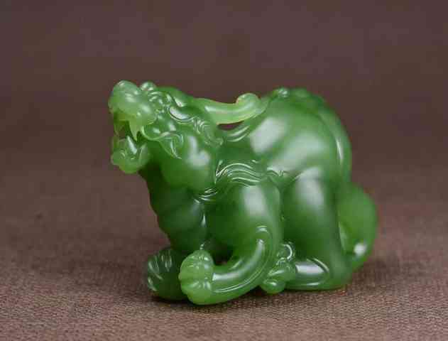 和田碧玉燈下特征(和田玉碧玉打燈結(jié)構(gòu))