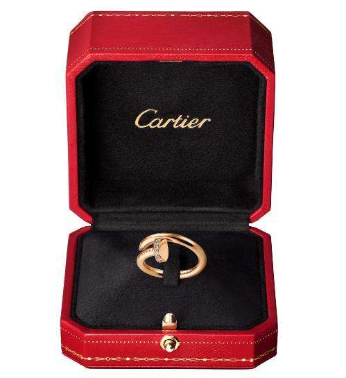 卡地亞玫瑰金戒指多少錢(卡地亞玫瑰金寬版戒指多少錢)