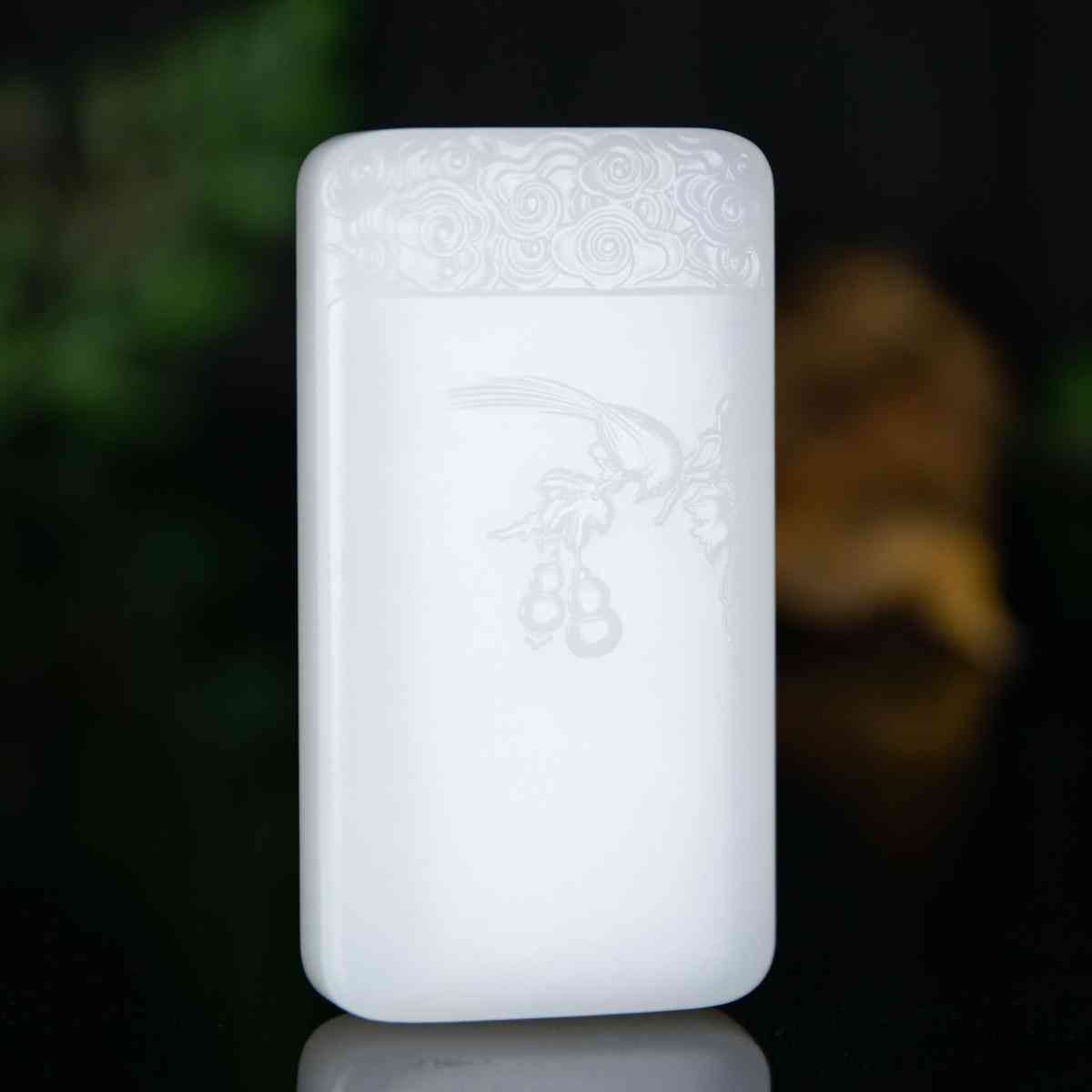 和田玉用手機燈光鑒別(用燈光怎么識別和田玉怎么識別)