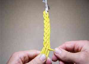 最簡單的手繩編織(怎樣編織手繩)