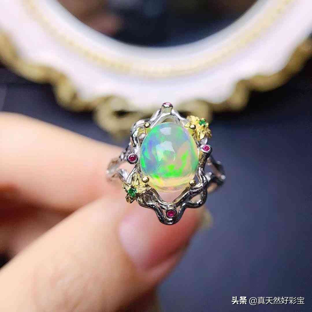 戒指內(nèi)側(cè)字母s925鉆戒值多少錢(鉆石戒指s925多少錢)