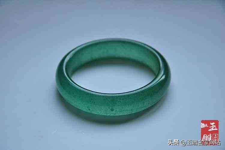 東陵玉手鐲一般多少錢(東陵玉手鐲批發(fā)圖片價(jià)格)