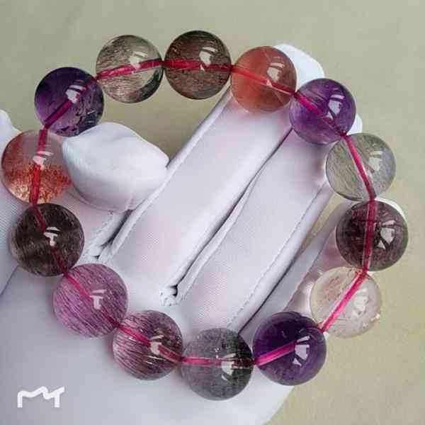 白水晶手鏈的功效與禁忌(天然白水晶手鏈功效與禁忌)