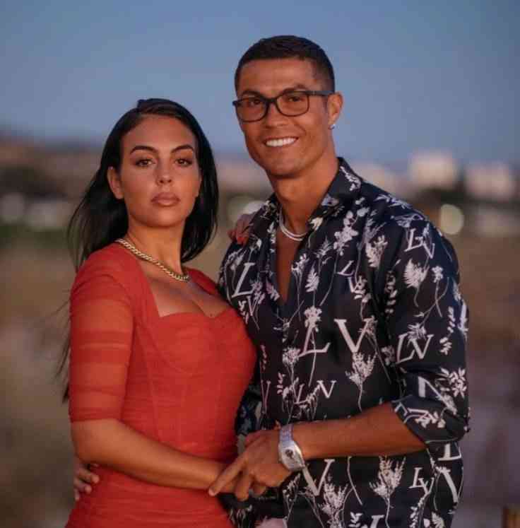 卡地亞訂婚戒指價(jià)格(卡地亞求婚戒指推薦)