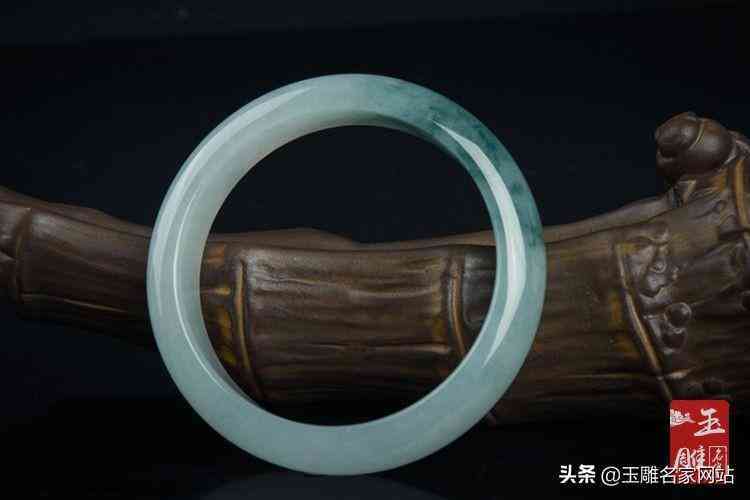 玉鐲帶左手還是右手(玉鐲帶左手還是右手女人)