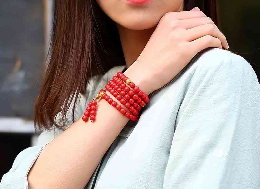 女人佩戴朱砂的好處與禁忌(女人佩戴朱砂的好處與禁忌是什么)