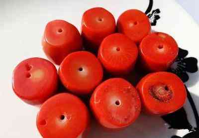 阿卡紅珊瑚的鑒別方法(天然阿卡紅珊瑚的圖片)