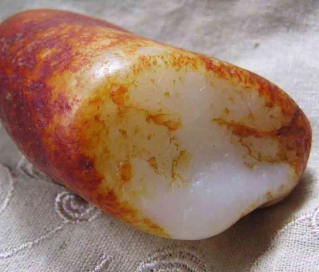 玉龍喀什河籽料的特征(喀拉喀什河籽料特征)