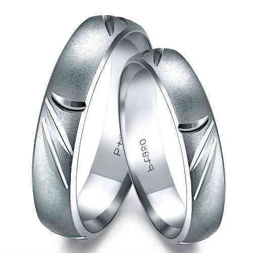 鉑金和白金有啥區(qū)別(鉑金跟白金的區(qū)別)