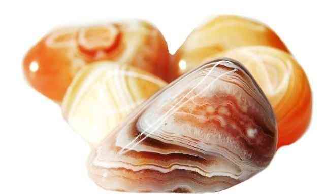 瑪瑙什么顏色最貴(鹽源瑪瑙什么顏色最貴)