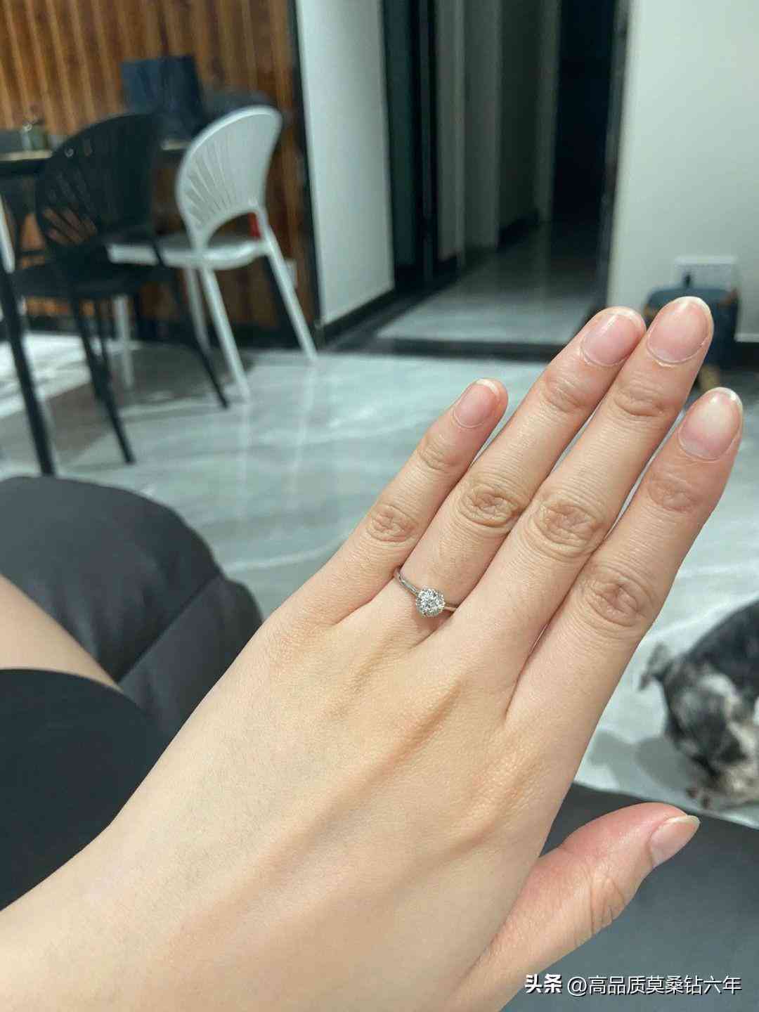 莫桑石價(jià)格多少一克拉(一克拉莫桑石的價(jià)格)