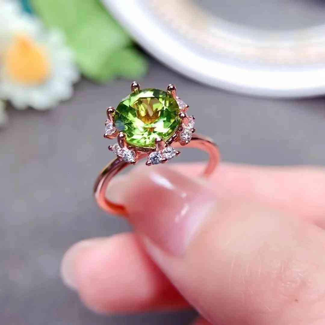 s925銀戒指一般多少錢(s925銀戒指多少錢一克腳鏈)