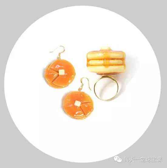 仿真鉆石戒指(仿真鉆戒是什么石頭)